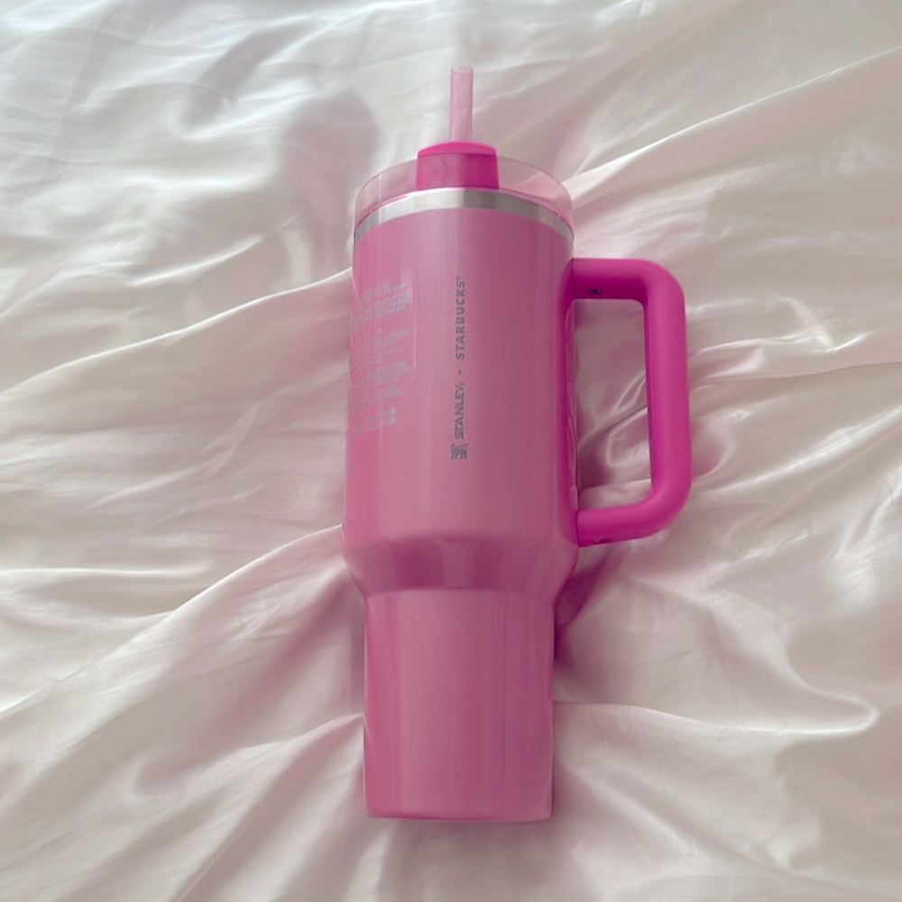Never Used Limited Edition Starbucks X Stanley 🎀👛🤍